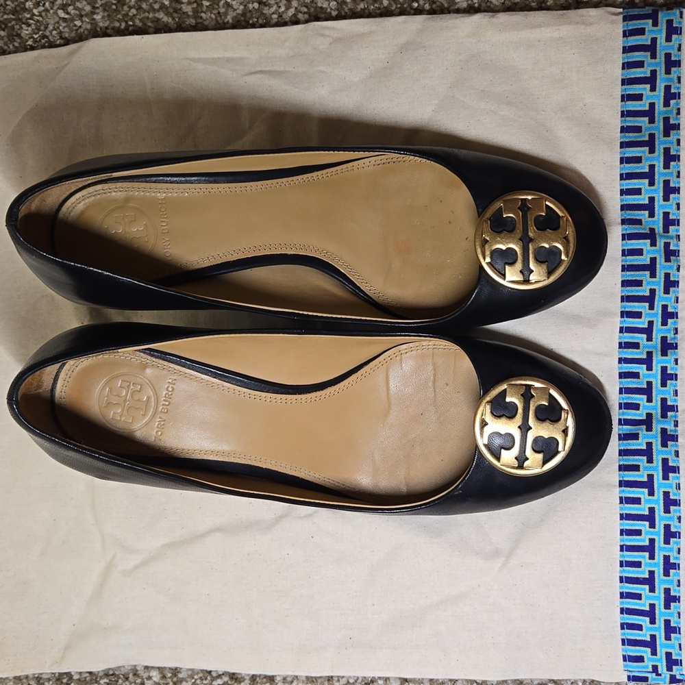 Tory Burch Chelsea Wedge Heel black with gold medallion logo